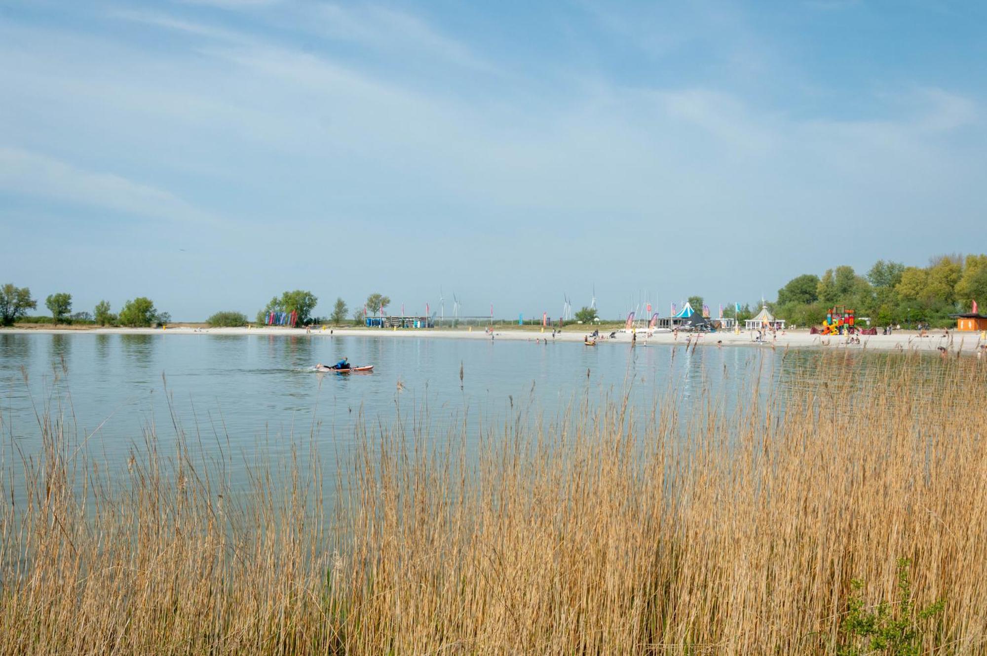 Zuiderzeestate 35, Prachtig Appartement Aan Het Ijsselmeer Makkum Zewnętrze zdjęcie
